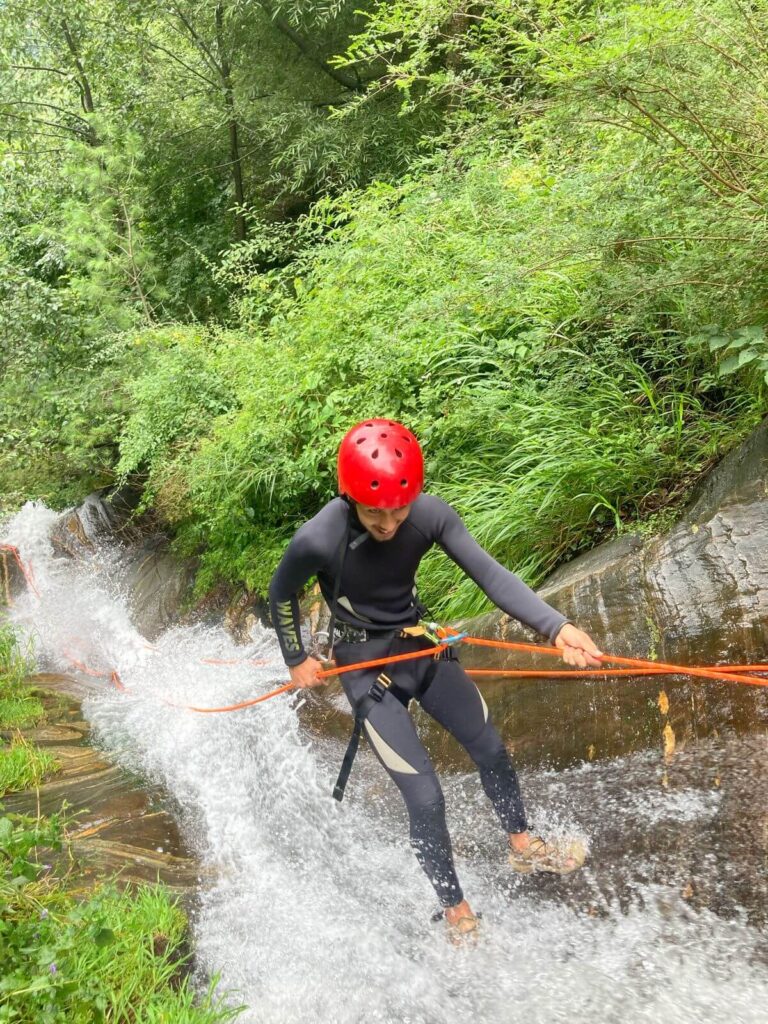 קניונינג וראפלינג במנאלי