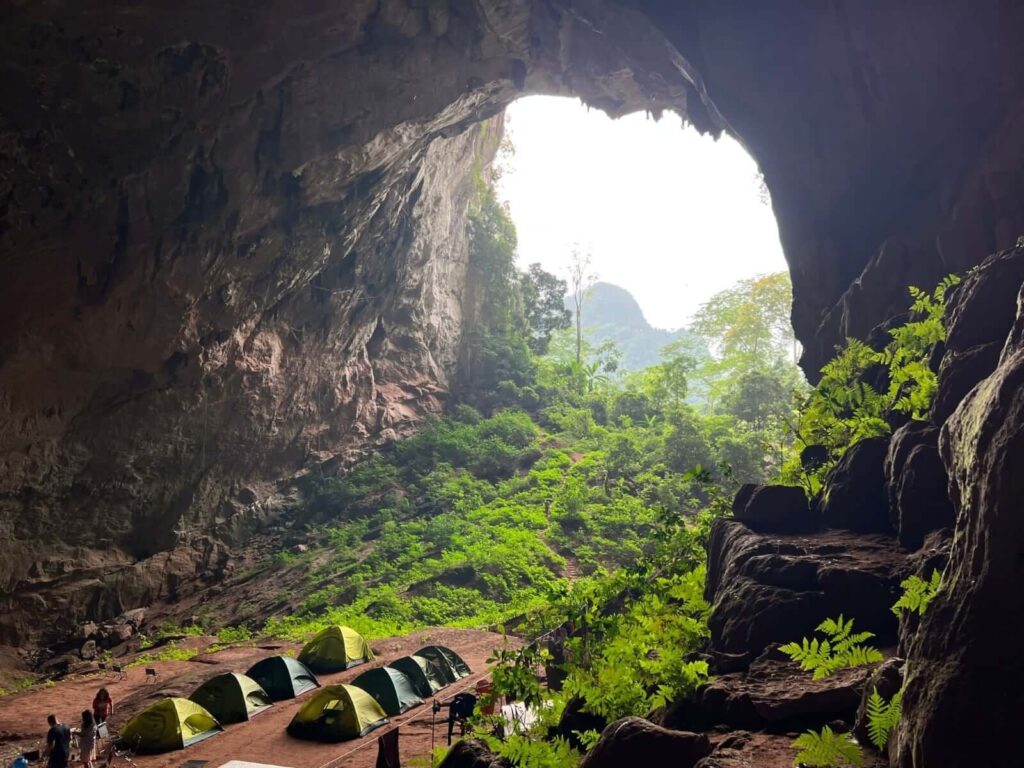 Hang Pygmy Exploration 2D1N