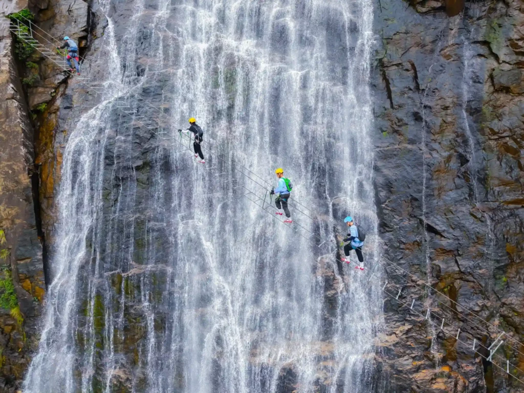 Do Quyen Waterfall Top Adventure Conquering 2D1N