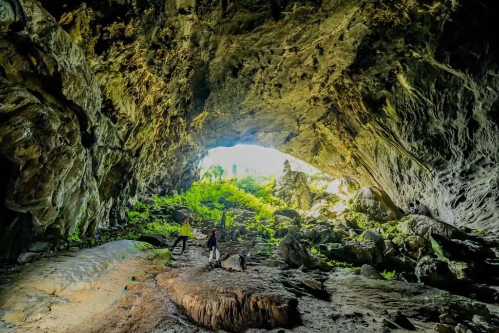 Elephant Cave & Ma Da Valley Jungle Trek
